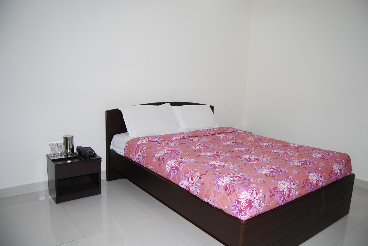 Pratham Residency Hotel Mysore Luaran gambar