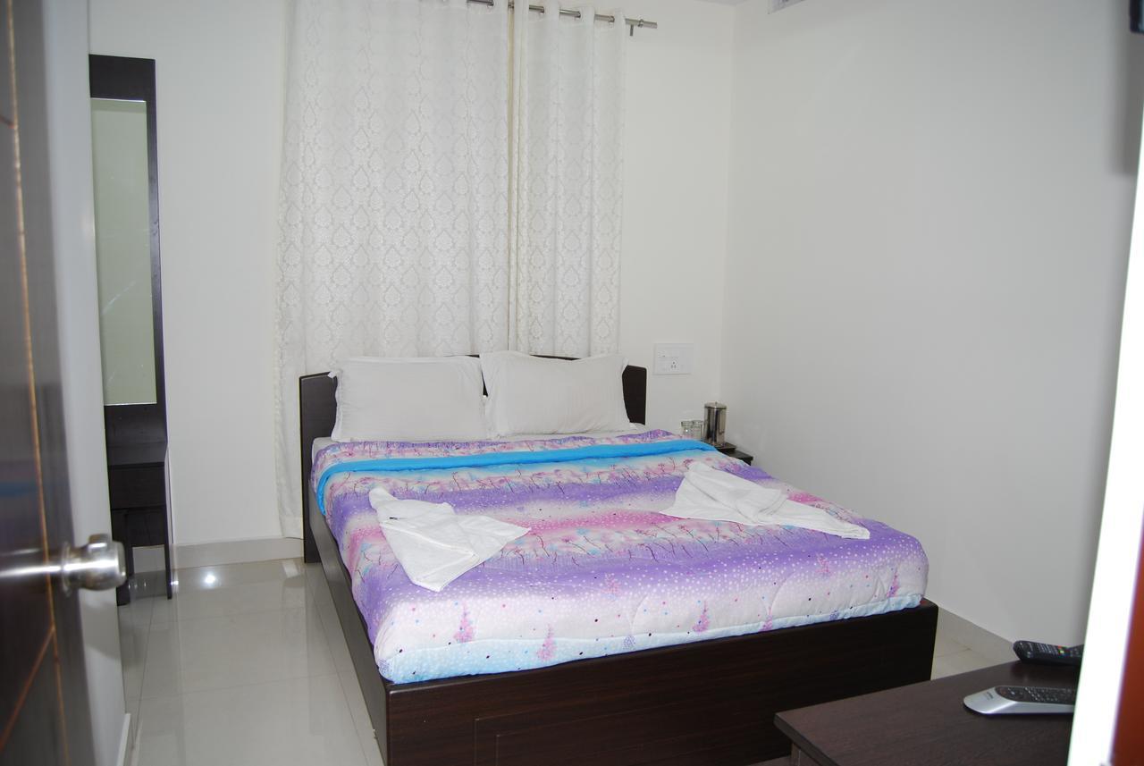 Pratham Residency Hotel Mysore Luaran gambar