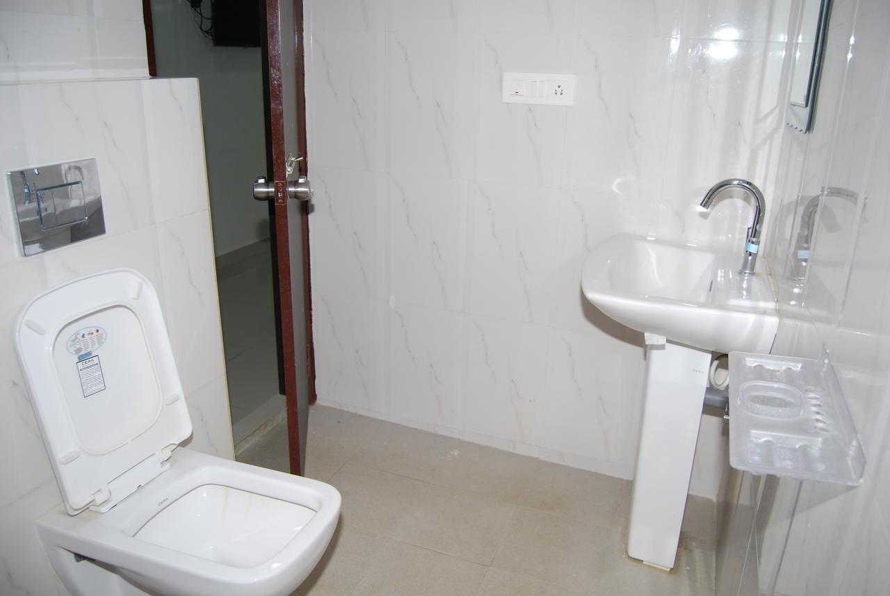 Pratham Residency Hotel Mysore Luaran gambar
