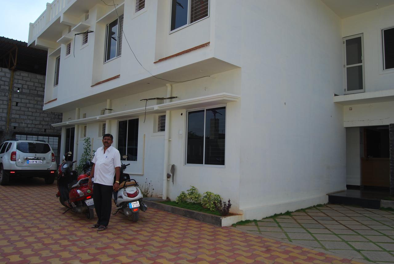 Pratham Residency Hotel Mysore Luaran gambar
