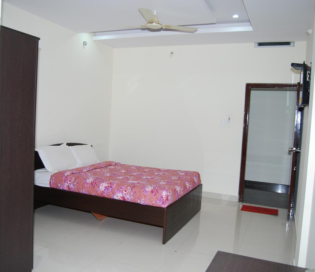 Pratham Residency Hotel Mysore Luaran gambar