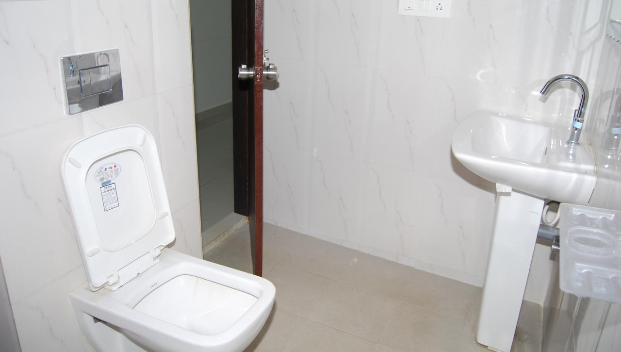 Pratham Residency Hotel Mysore Luaran gambar
