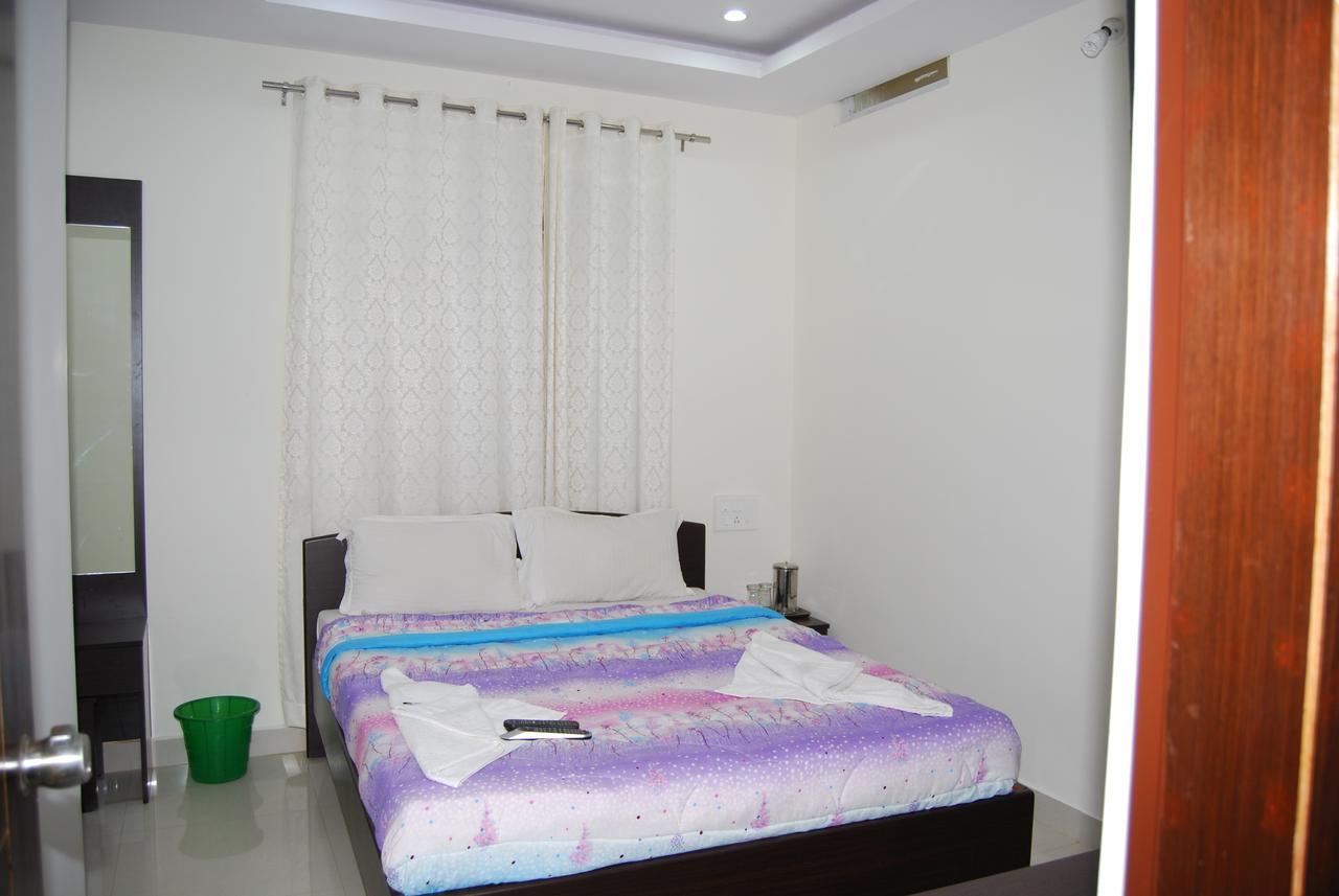 Pratham Residency Hotel Mysore Luaran gambar